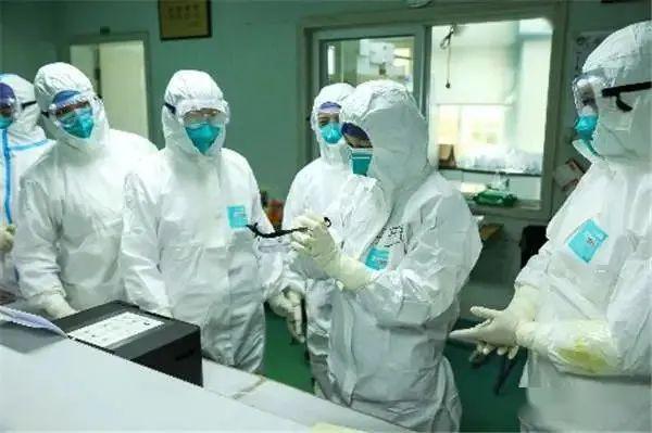 渭源一中2020年高考_绽放战疫青春坚定制度自信渭源县第一中学2020年新