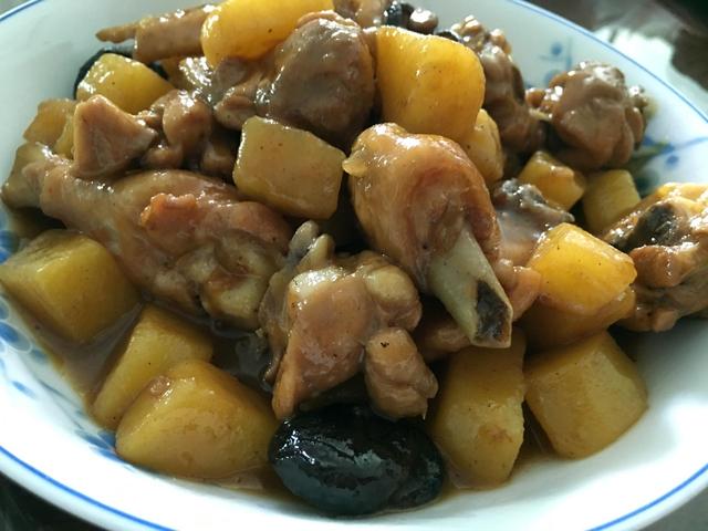 什么炖鸡好吃下饭 89b30886a0cb4a93971994b9f0beb231.jpeg