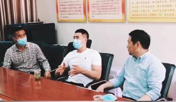 直播圈钱风波后，&quot;嘎子哥&quot;为小学捐款，