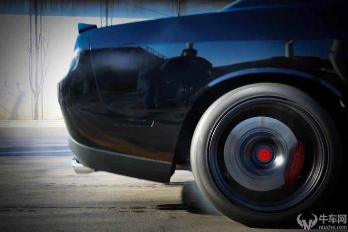 跑车轮胎为什么宽 a8922d1b886b45ff8513dab62e2c1e08.jpeg