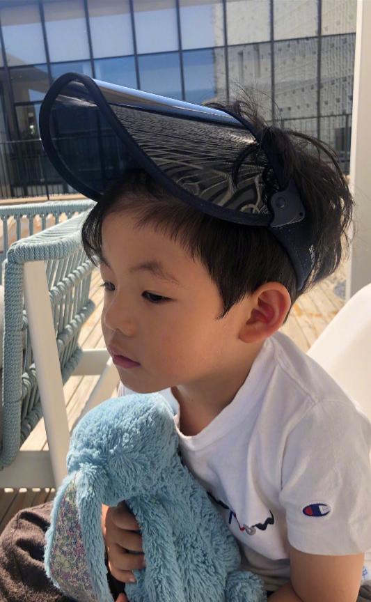 原创当年的魔术大师刘谦，他是怎样从万人迷到如今的销声匿迹？