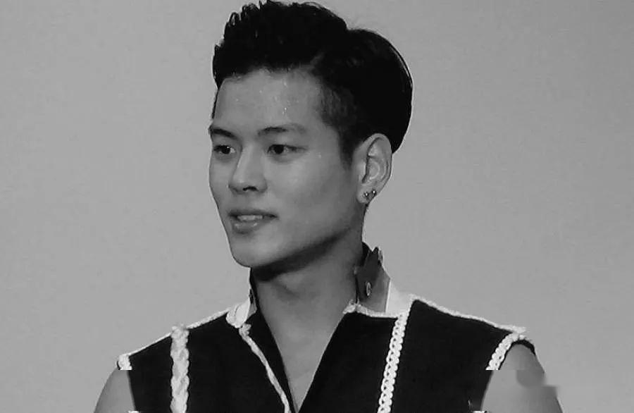 26岁男星婚后出轨43岁姐姐，还使其堕胎，现实版