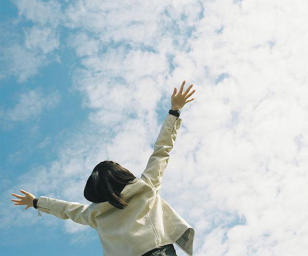 梦境的温柔涟漪,女人梦见与心仪之人的吻——情感的投射与心理解析 梦境的温柔涟漪,女人梦见与心仪之人的吻——情感的投射与心理解析