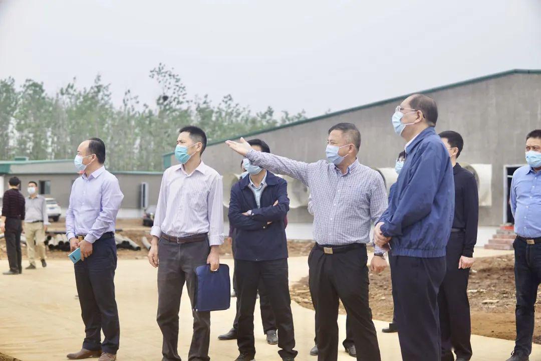 湖北省信访局局长胡玖明莅临湖北傲农石场基地调研走访