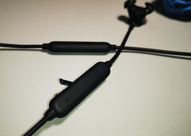 什么是usb接口的耳机 bd2f6853fbfd4a3f8c79350ea8b88496.jpeg