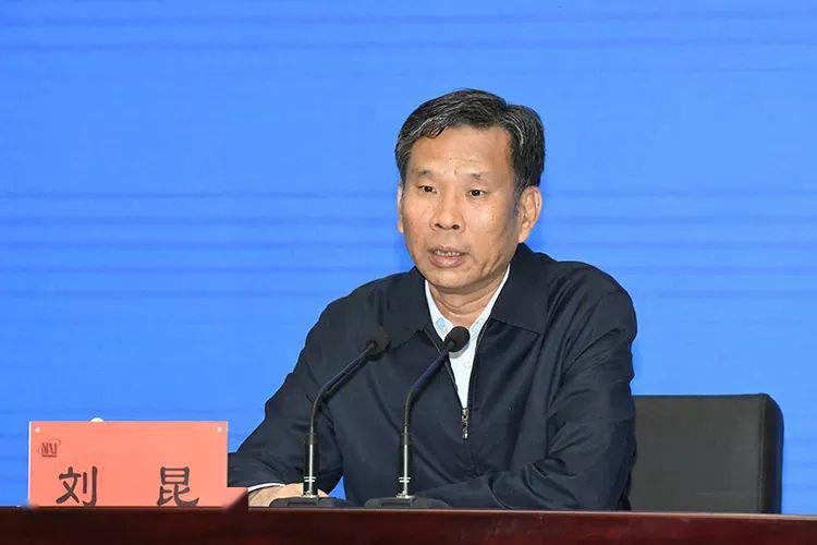 刘昆加强新时代财政系统人才队伍建设