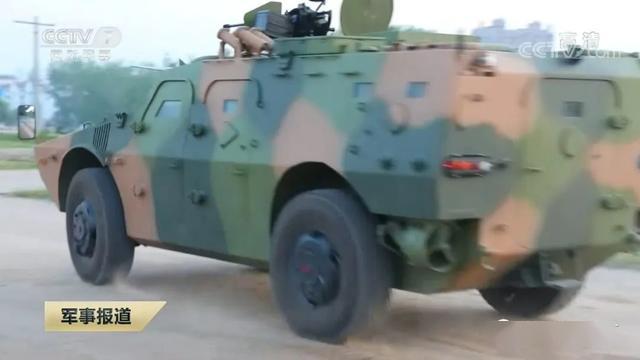 空降神鹰新座驾空降兵列装新一代4x4轮式装甲车