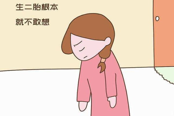 有事没事发我几篇二胎鸡汤文让我看,发几张唯美温暖的四口之