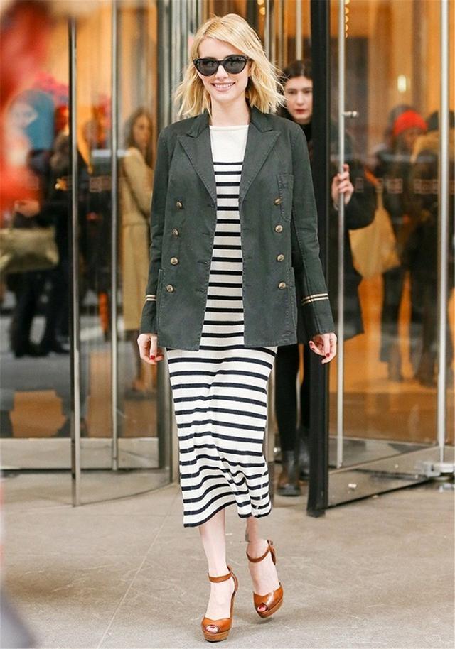 外套修身显瘦时尚小个子 19de82dd176e4f4bb555b4d046a9b8ab.jpeg