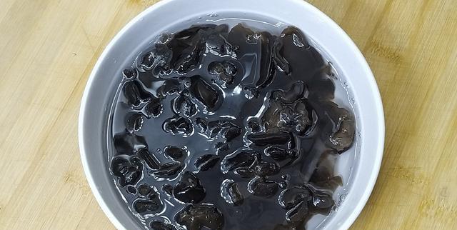 黄瓜凉拌木耳怎么做好吃又脆 1d109cd40b594185945fdade6730316e.jpeg