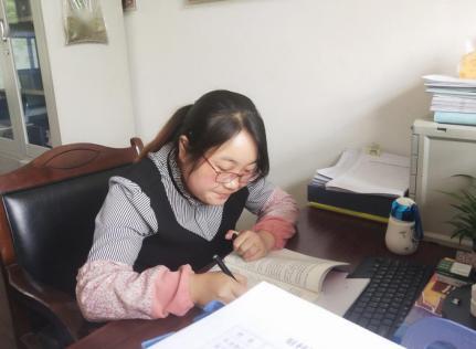 临洮县太石镇团委干部 孙丽娟