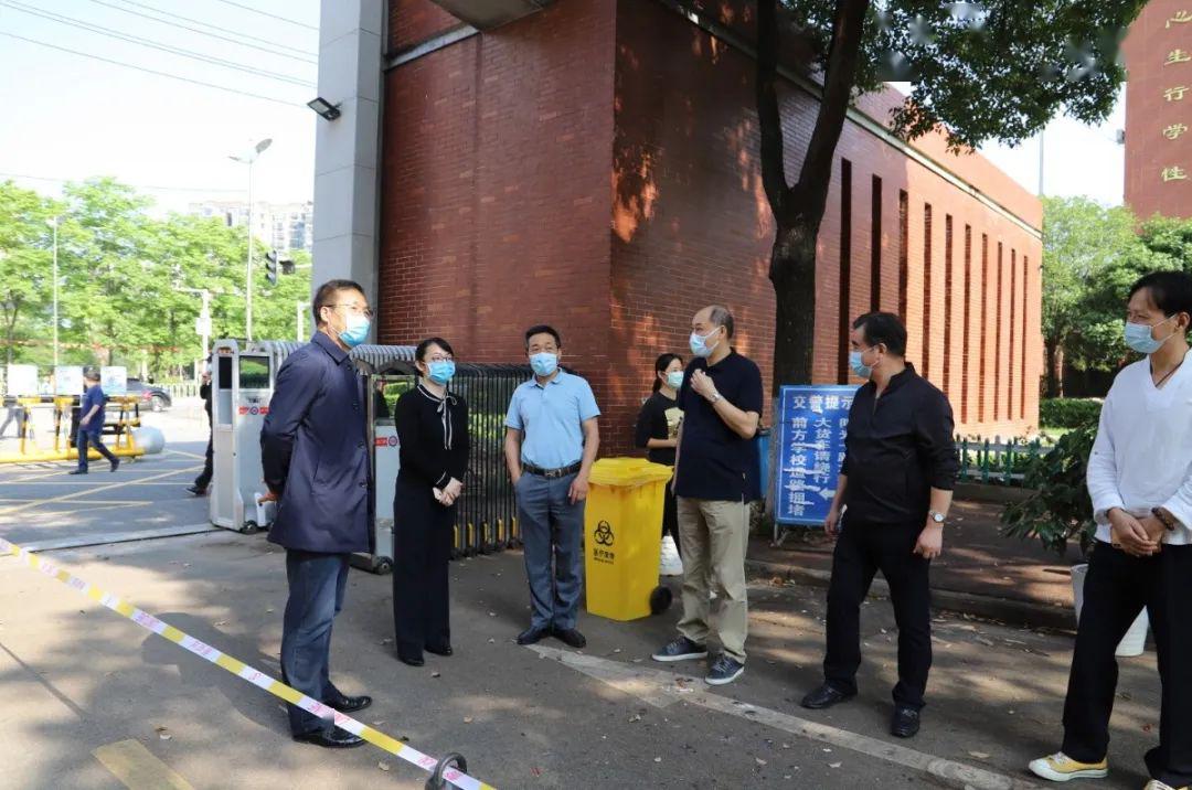 警惕！又一高三生感染！湖北多地教育局发布重要通知！