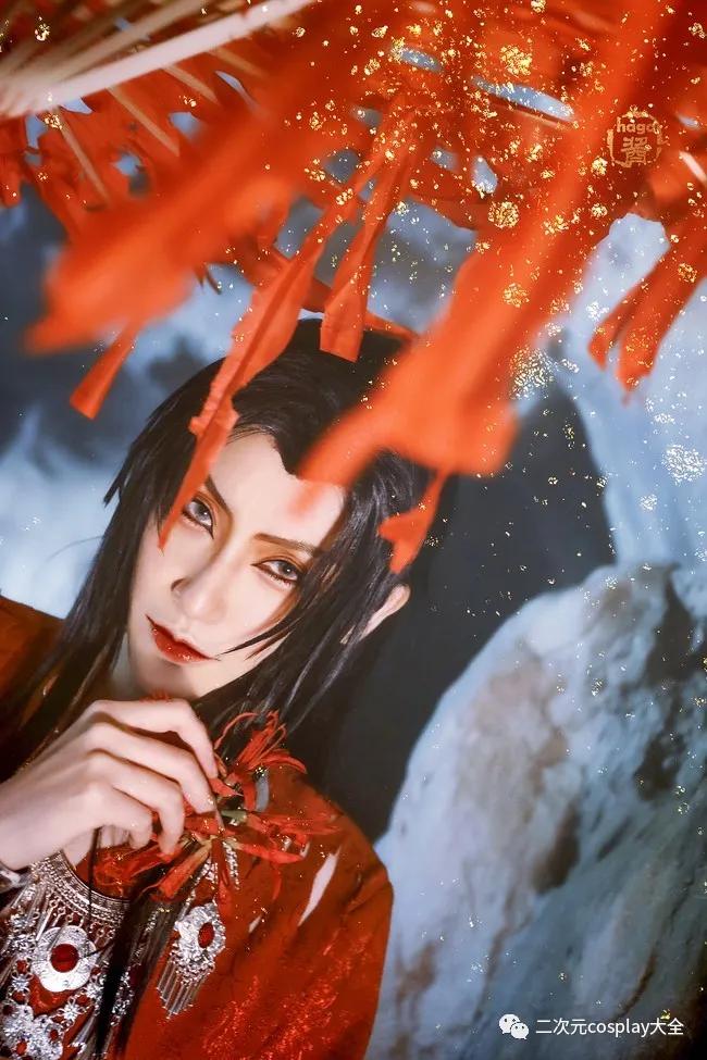 《天官赐福》花城cos,美艳动人,每一个画面都在磕击心灵