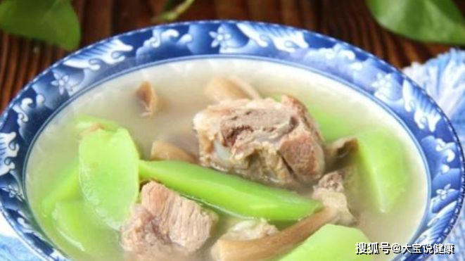 减肥期间能喝排骨汤和鸡汤吗 4b8a77b435bb4f0f9c1626a7541c659b.png