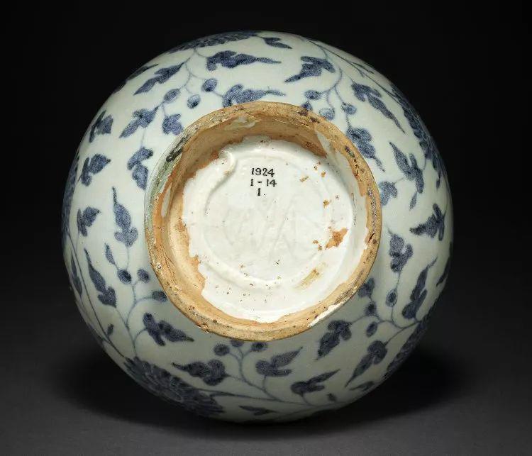 玉壶春瓶  高29.6cm