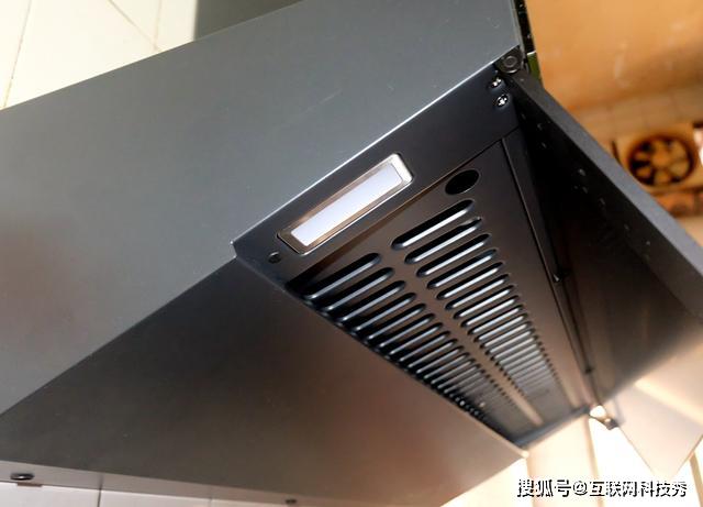 油烟机的灯一直亮着怎么办 539576b3444b485089327dcef7340ad0.jpeg
