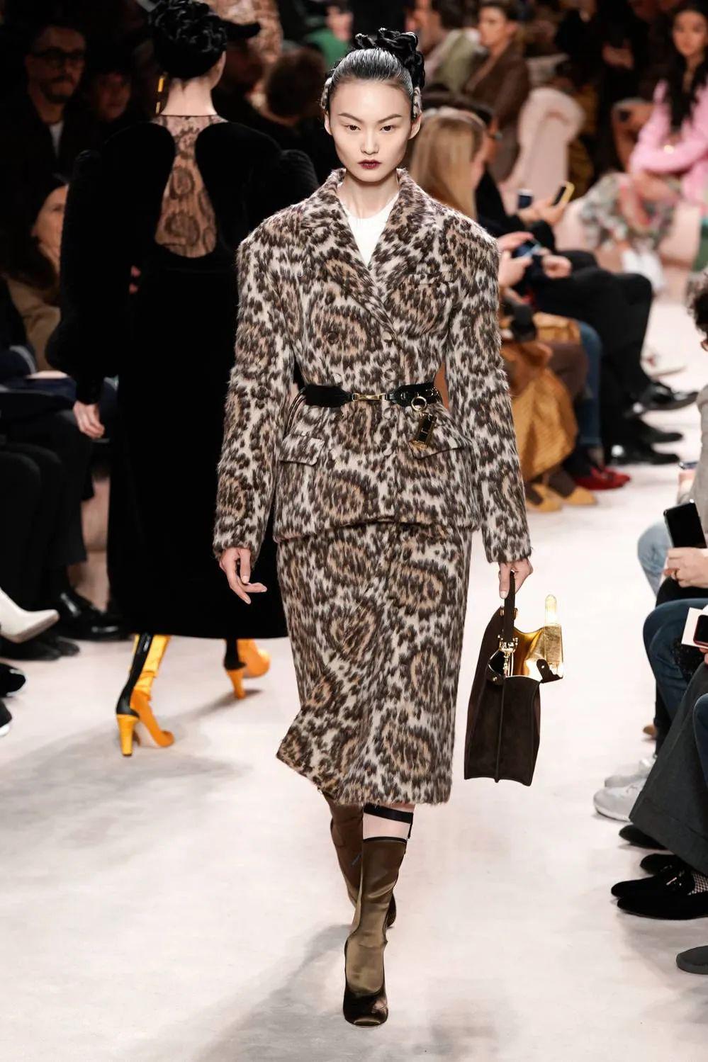 服装秀场fendi2020秋冬系列