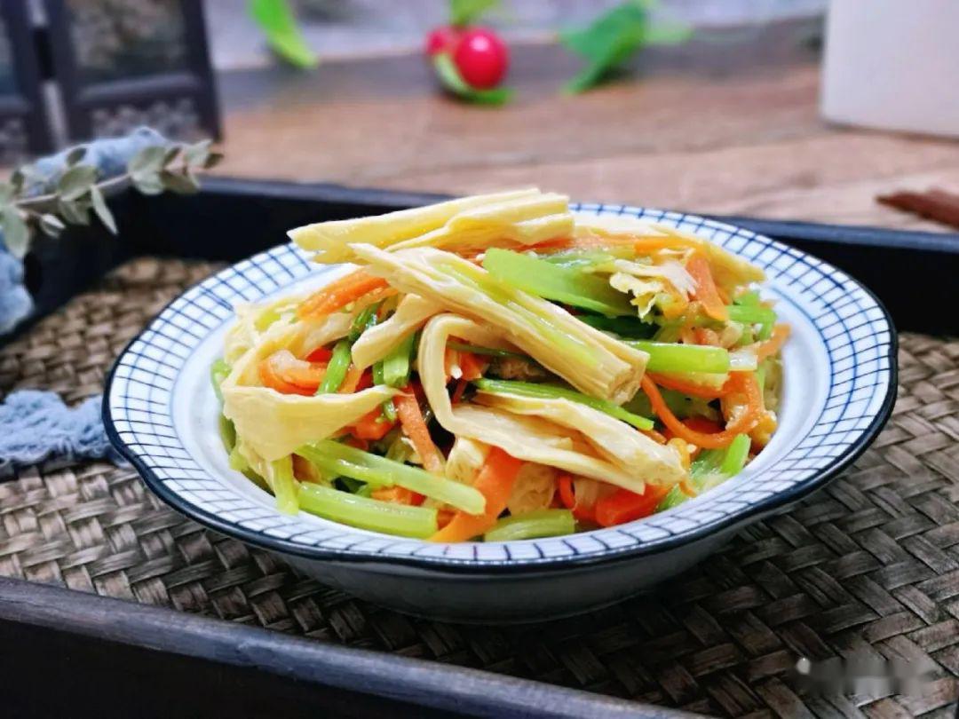 芹菜炒腐竹