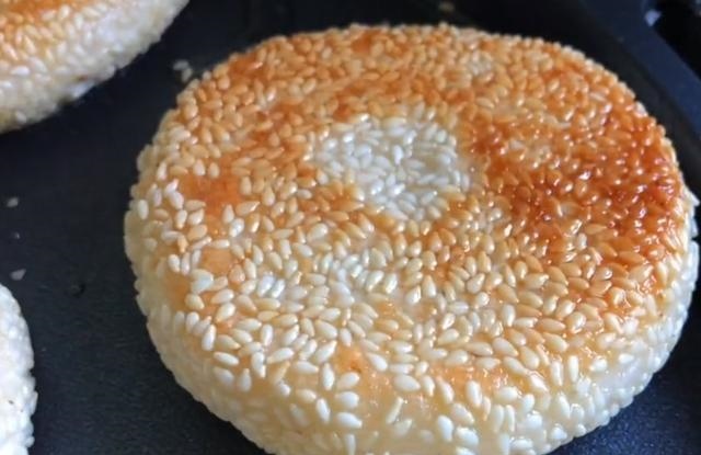 山药做饼怎样做好吃 a303d770d9bd4630837ebdbeead622ca.png