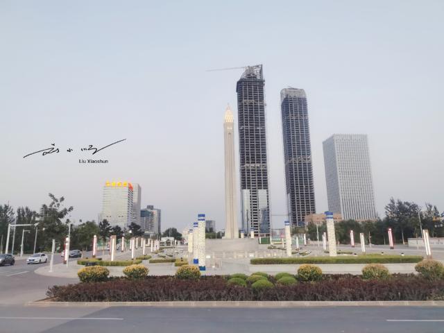 成都gdp全省一半_成都人均gdp折线图