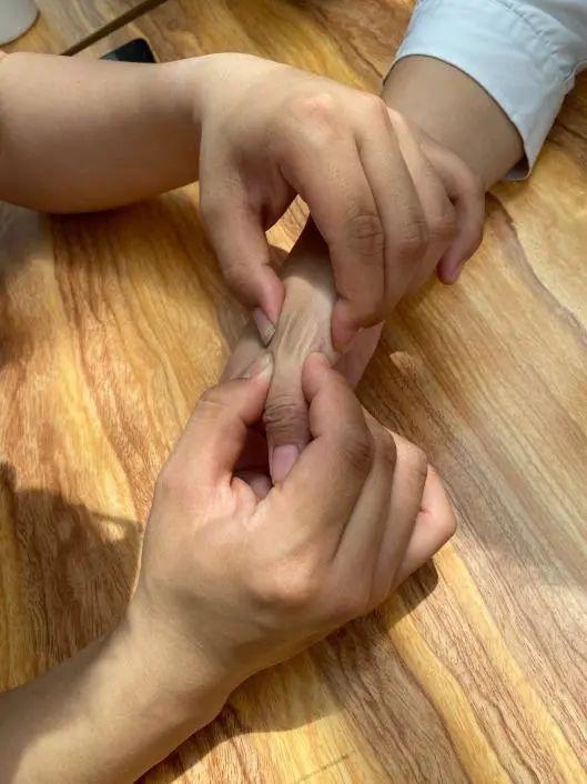 『活动』让妈妈远离“妈妈手”爱妈妈