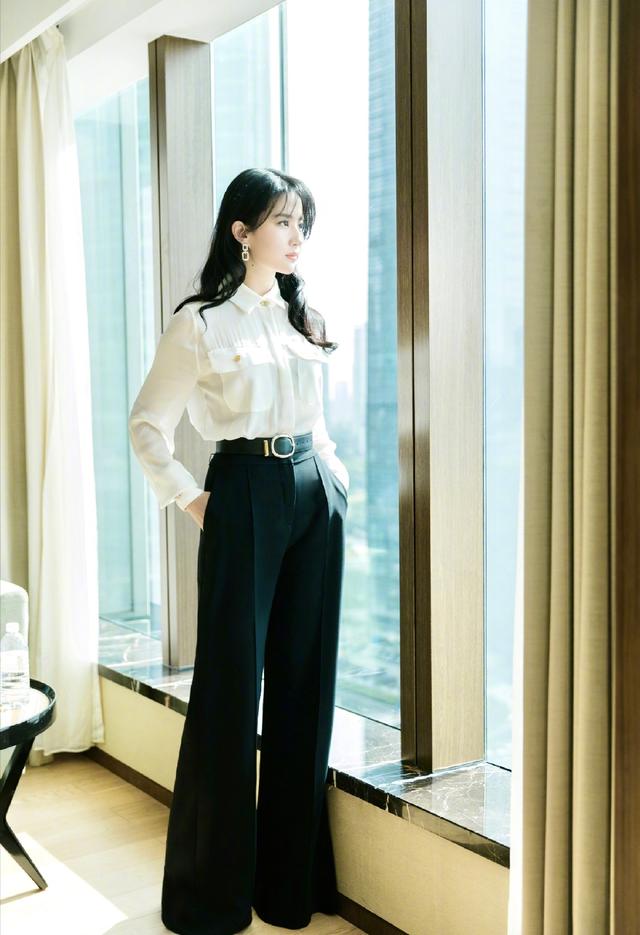 天仙天仙姐姐的私下穿搭，你也能诠释仙女下凡“花木兰”刘亦菲