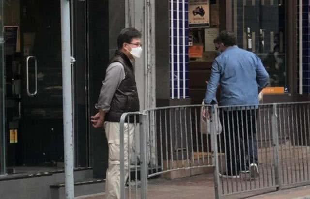 朱玲玲与老公挽手欲购豪宅，获霍启刚母亲节礼
