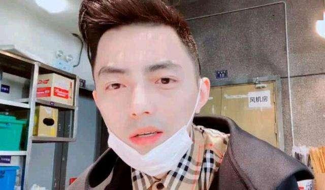 志勋开四百万超跑，pdd劳斯莱斯，看到旭旭宝宝座驾观众笑了