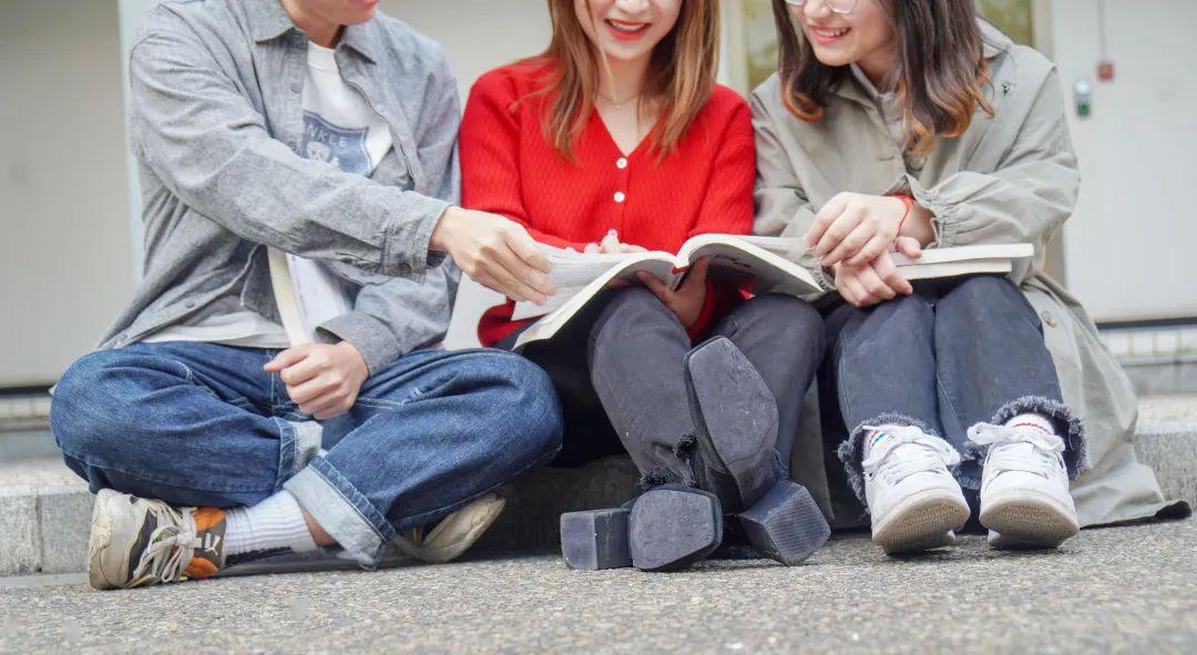 人群首次全部中国自主创建最大规模国人基因库结果发表于国产期刊