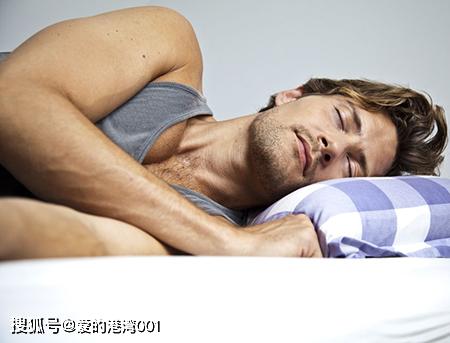 男人睡觉时出虚汗是怎么回事?有这3个可能,请及时调理