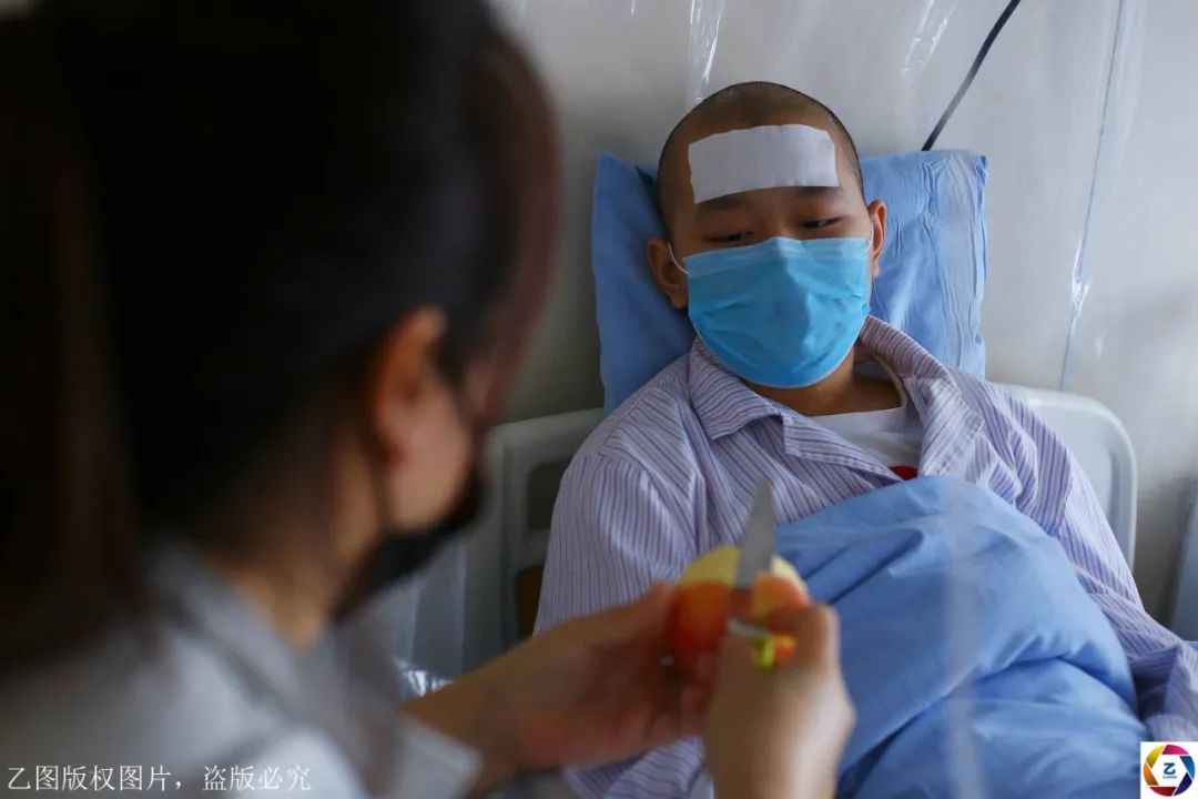 「禹豪」儿子:如果两人只能活一个,我希望是妈妈男童患病妈妈急出脑梗