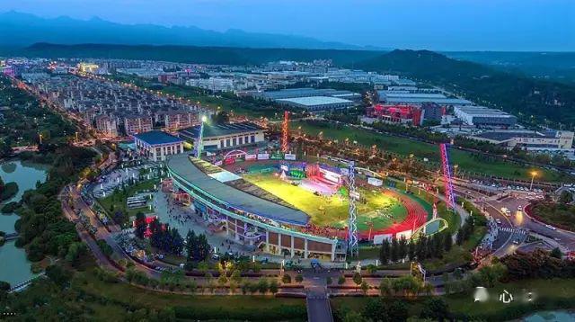 北川新县城夜景北川新县城全景图部分图片 来源北川县委宣传部返回