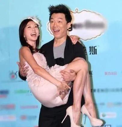 林志玲问黄渤:"你最喜欢我的哪个部位?"