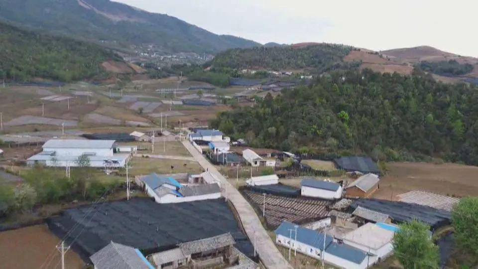 洱源县纸厂村:住房条件有保障 村容村貌大变样