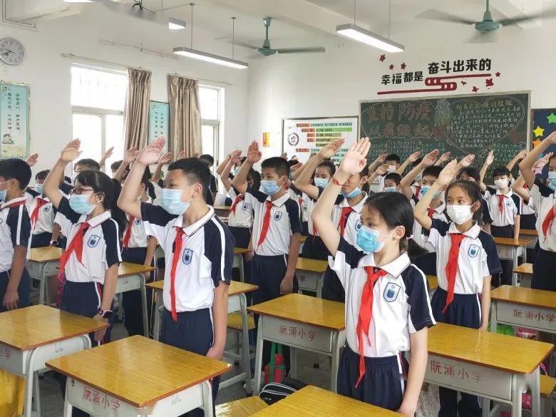 “终于可以回学校了！”莞城第二批次学生今日返校