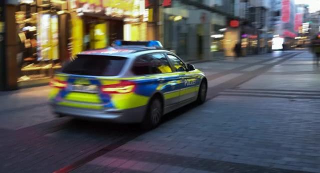 德国一男子藏匿炸弹想发动恐袭，因火车逃票被