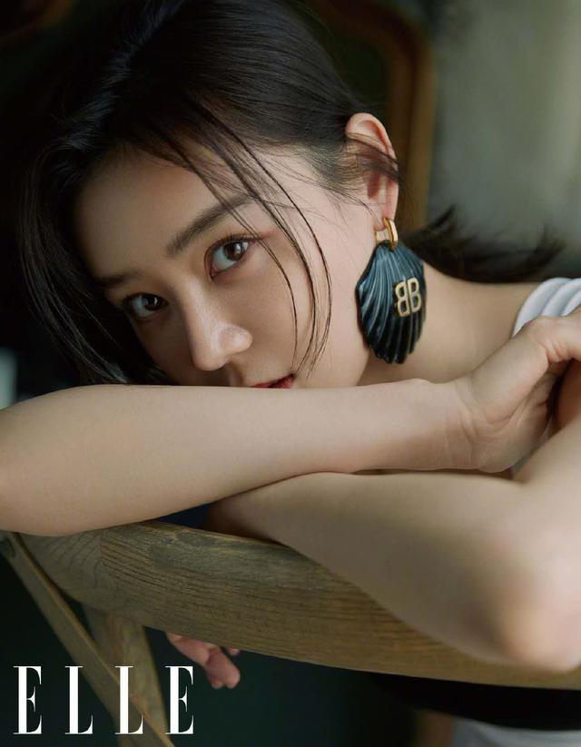 黑色她还有这一面……袁姗姗只有“马甲线”可炫耀？不