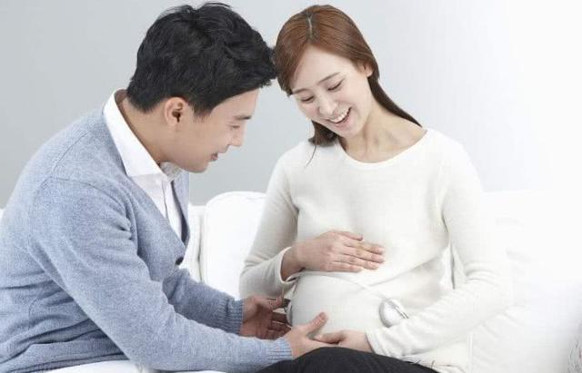 母亲节，马丽怀里抱着宝宝官宣当妈，成功的女人总是爱与事业同行