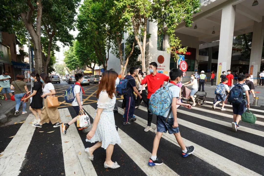 “终于可以回学校了！”莞城第二批次学生今日返校