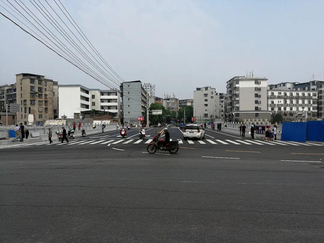 萍乡南门桥今日通车!拥有双向6车道,68块浮雕图惊艳亮相.