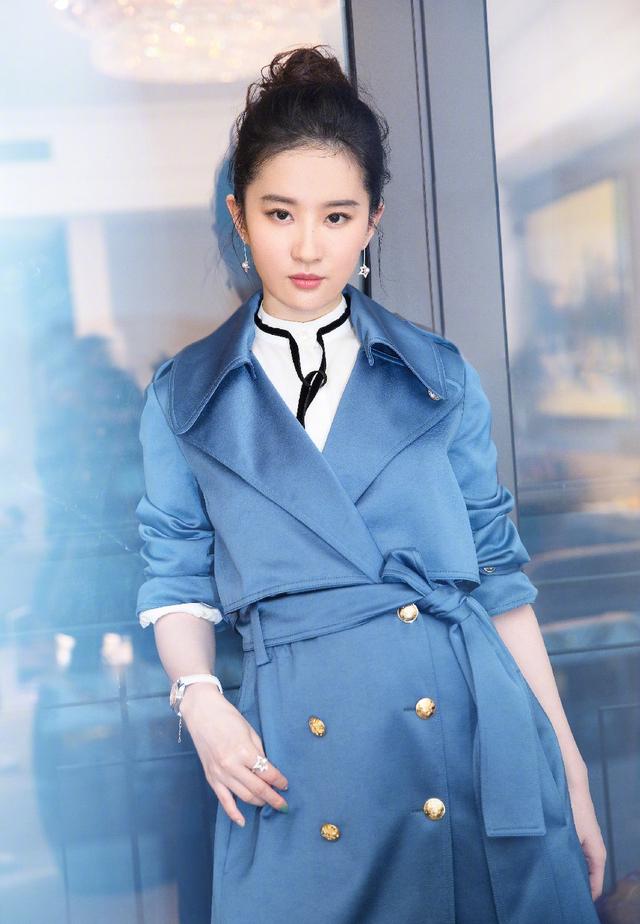 天仙天仙姐姐的私下穿搭，你也能诠释仙女下凡“花木兰”刘亦菲