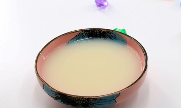 喝豆浆有什么缺点和优点 dd7013f541dc475b8058072554e60459.jpeg