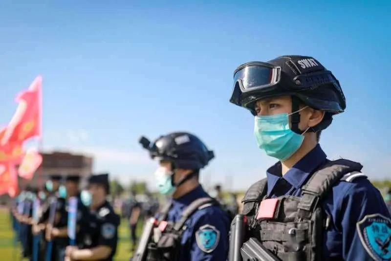 喀什市公安局隆重举行2020年全警实战大练兵警务技能大比武开幕式