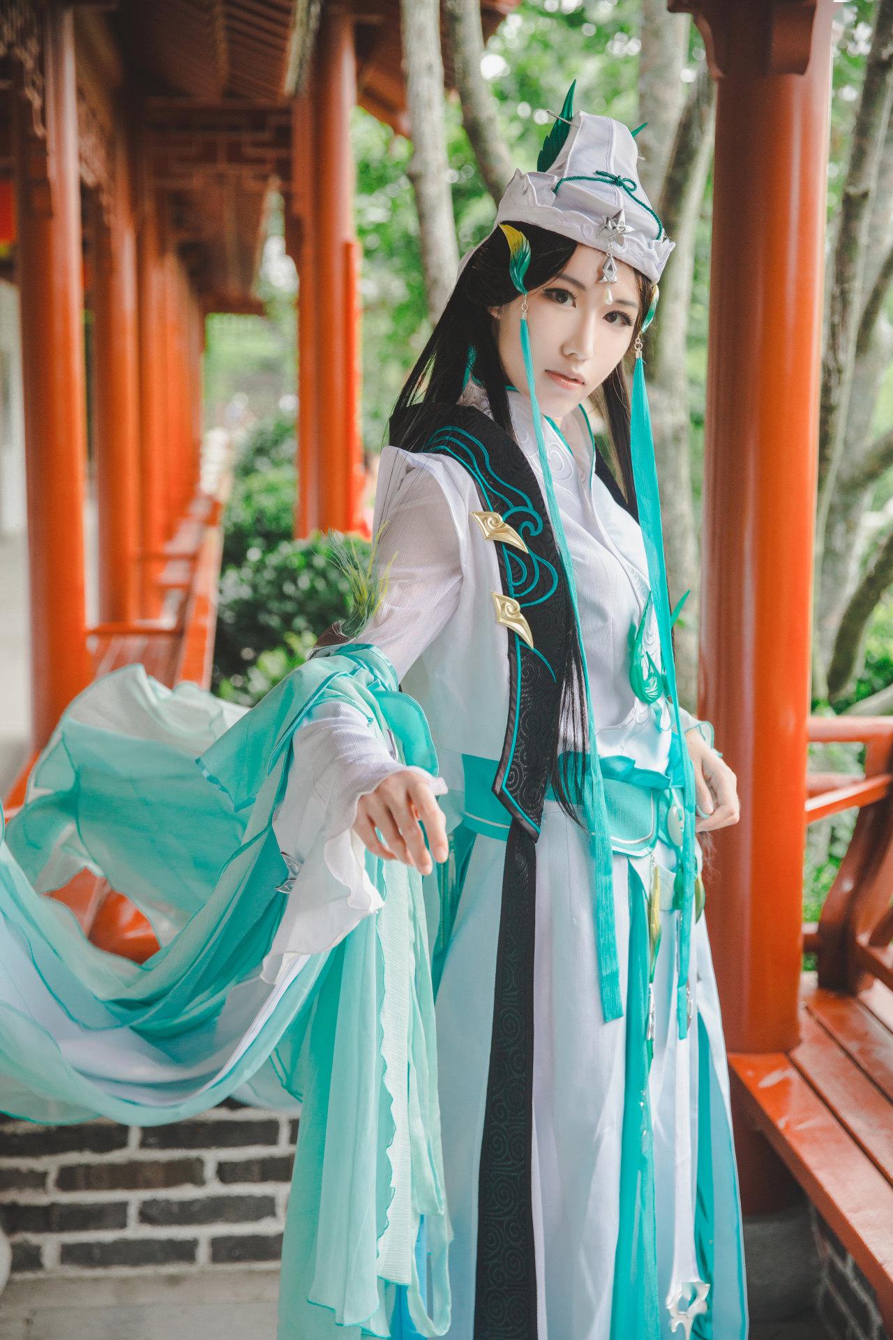 剑网三长歌门琴娘cosplay