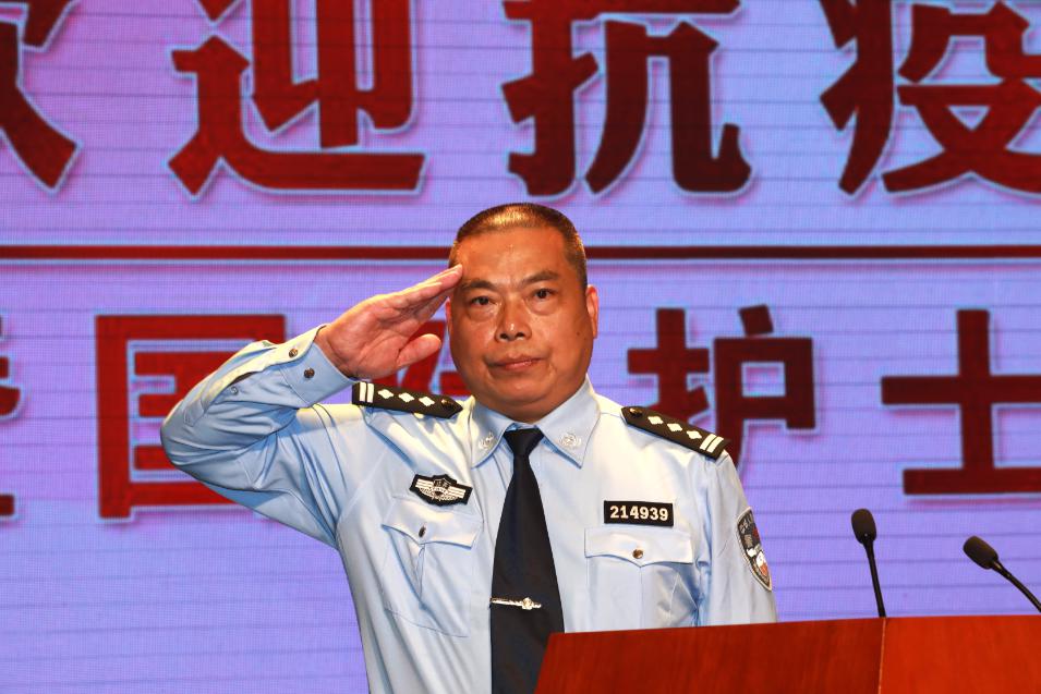 疫情表彰天使！今天这个盛会与有荣焉！致敬英雄