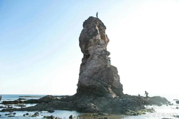 「泰山」，气愤！脚踏“五岳独尊”的男子，泰山景区喊你道歉