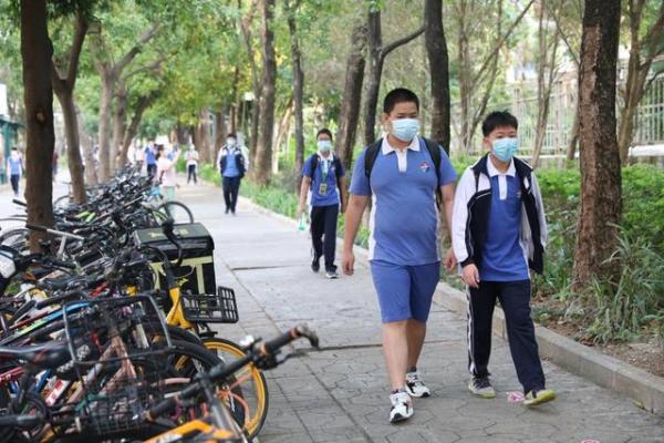 深圳80万中小学生返校复课 深圳80万中小学生返校复课