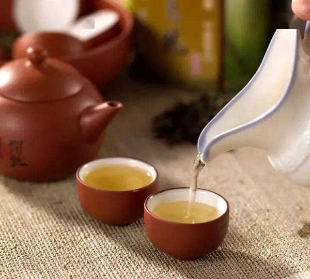 紫砂壶泥料适合泡哪些茶 244179b65adc47df96e5db402431e589.jpeg