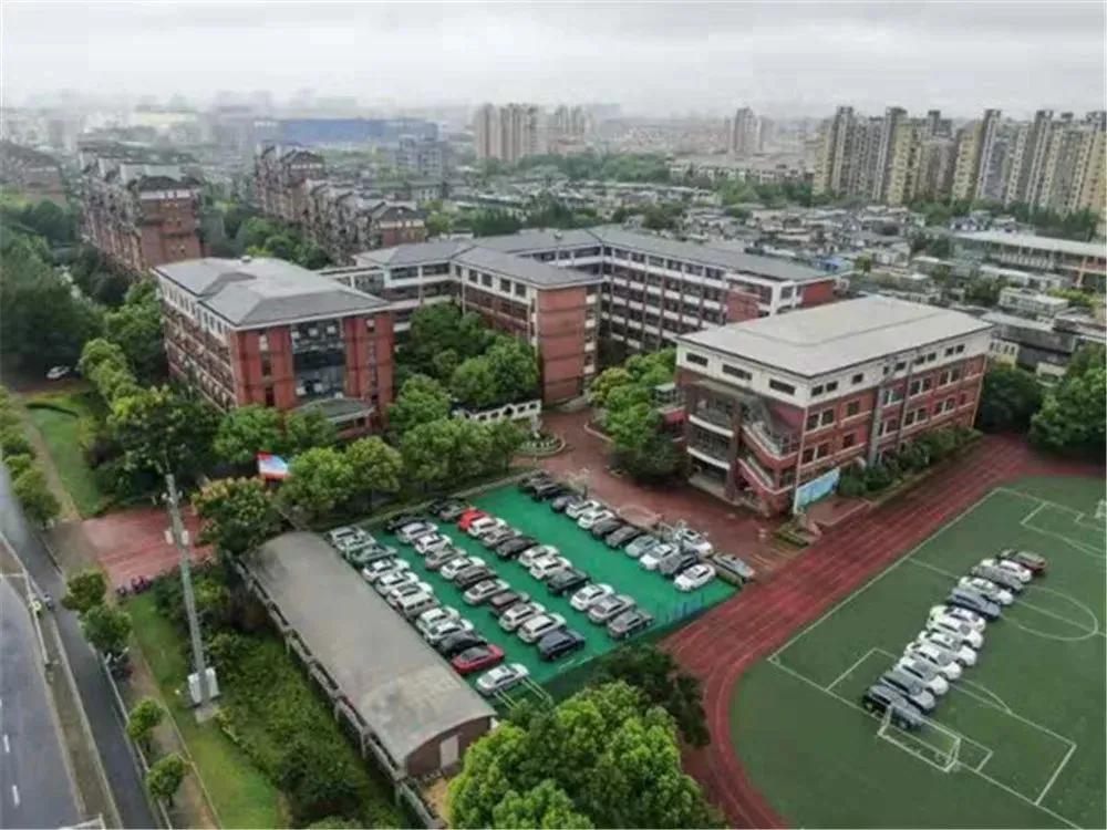 10,上海世外教育附属宝山大华实验学校 更名前:大华新城学校 学校