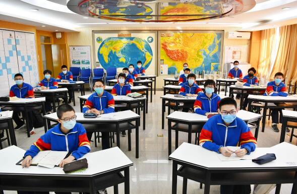 中小学生在校要不要戴口罩？教育部：须看这三条